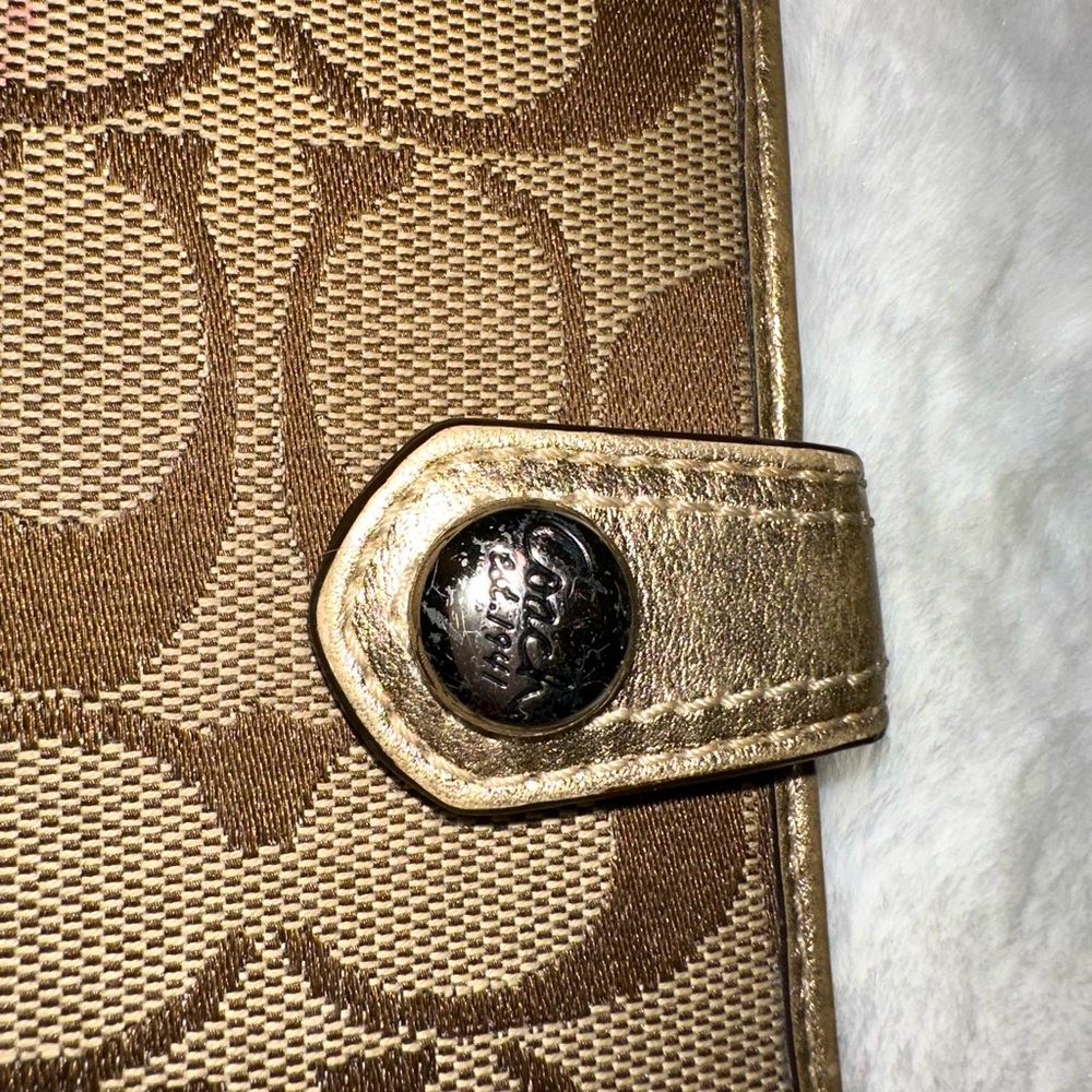 ❤️ 🎉Coach Wallet - Picture 2 of 7
